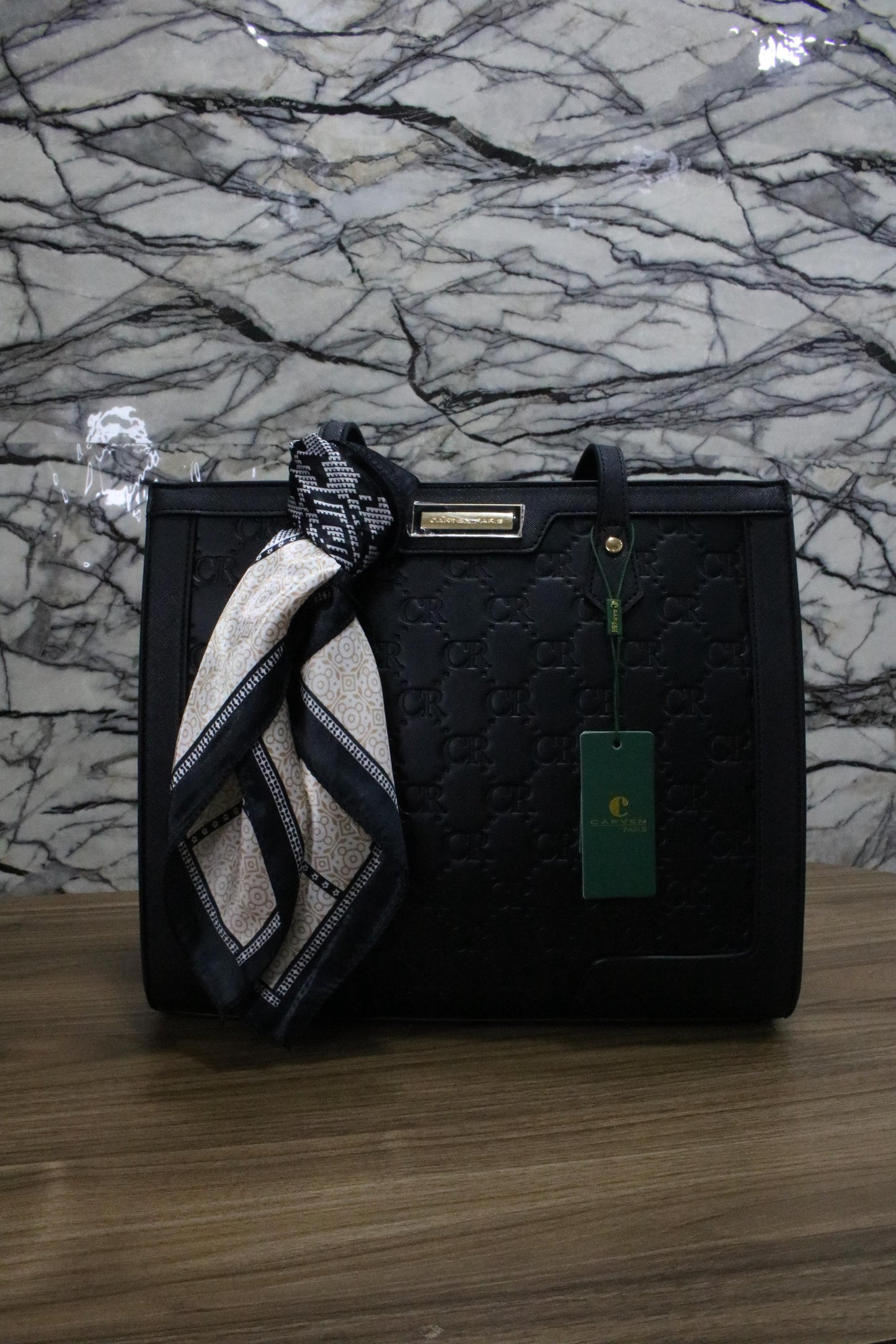 CARVEN BAGS - LA FRIMA DEL PODER