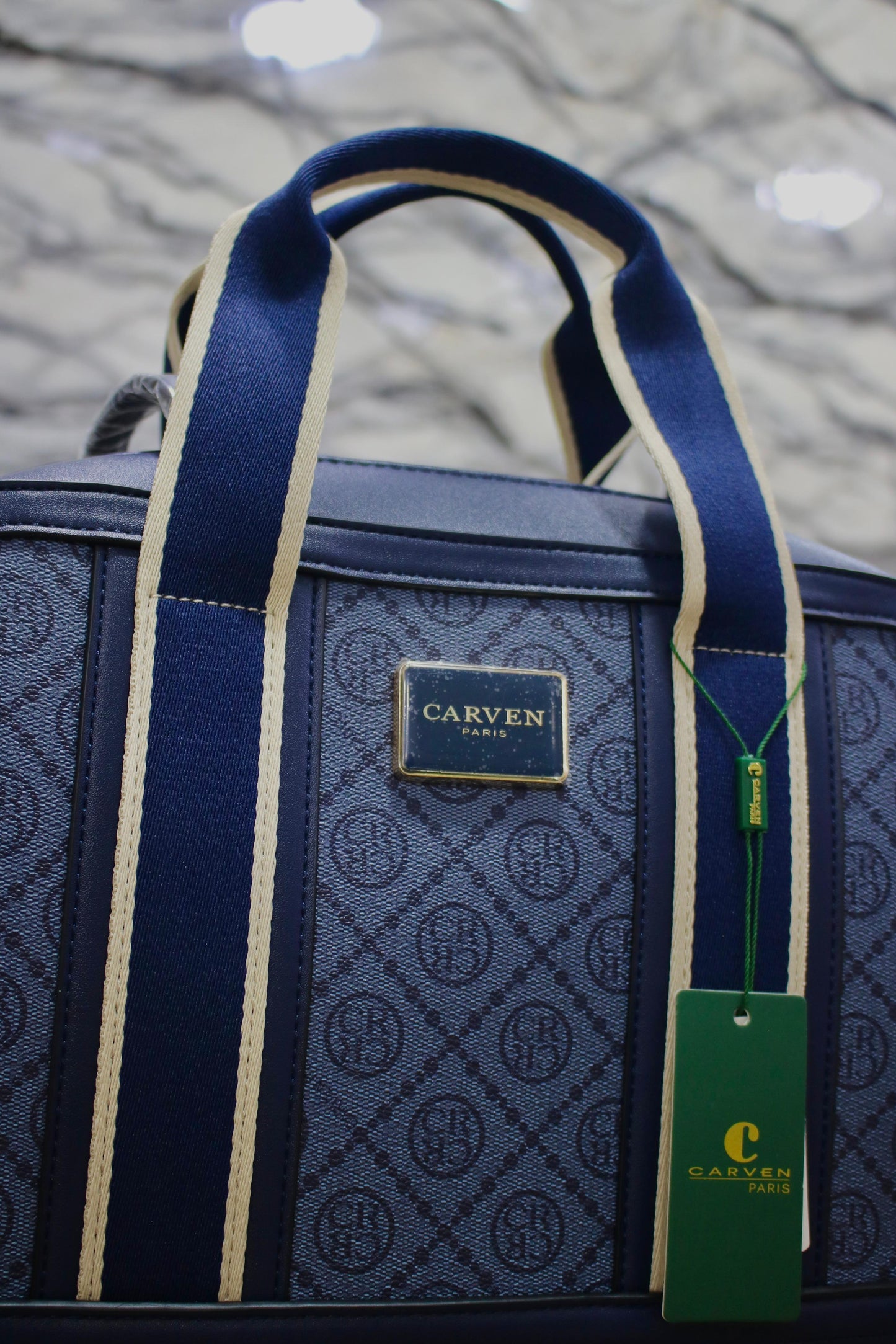 CARVEN PARIS - PODER SERENO