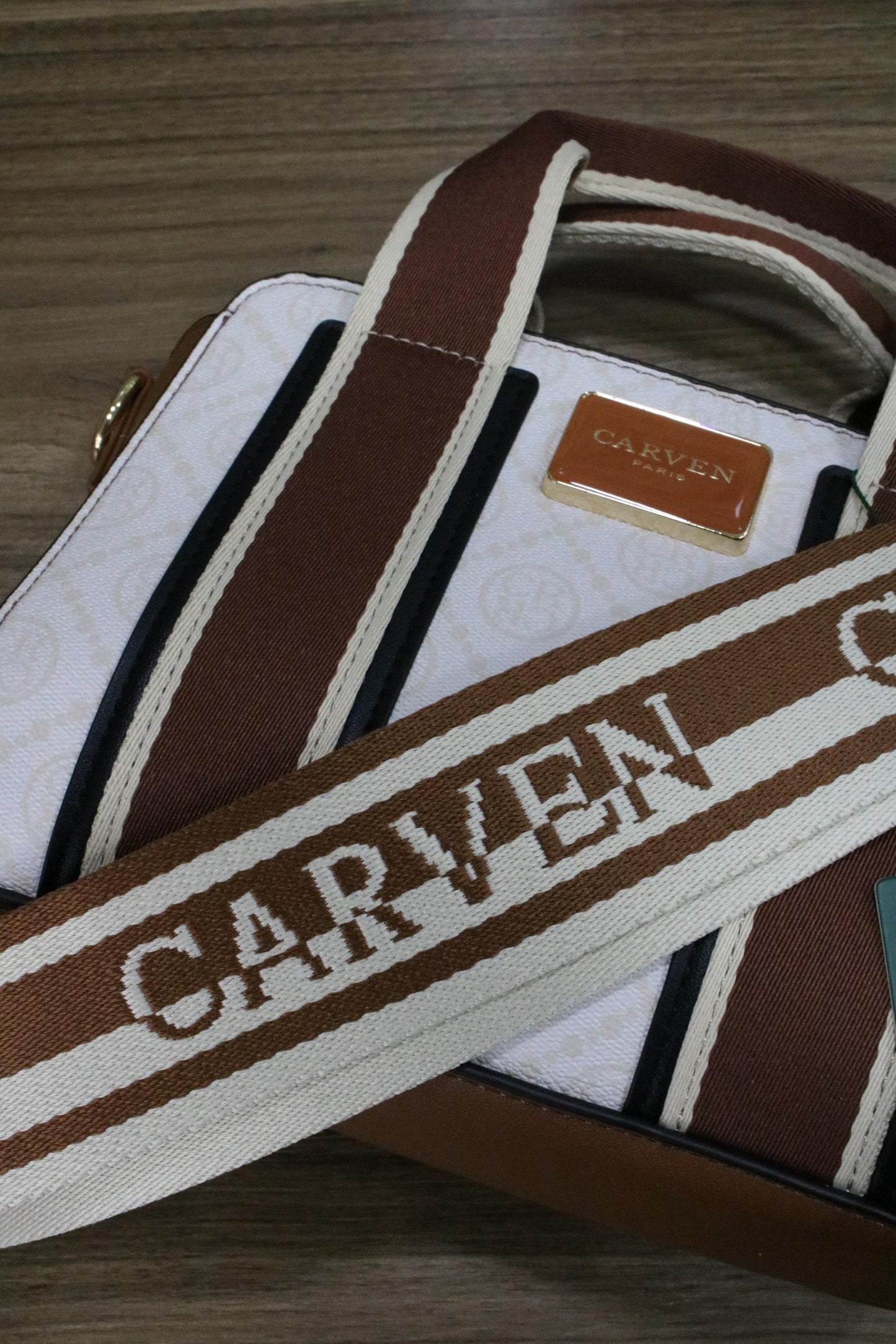 CARVEN PARIS - ESTILO RAIZ